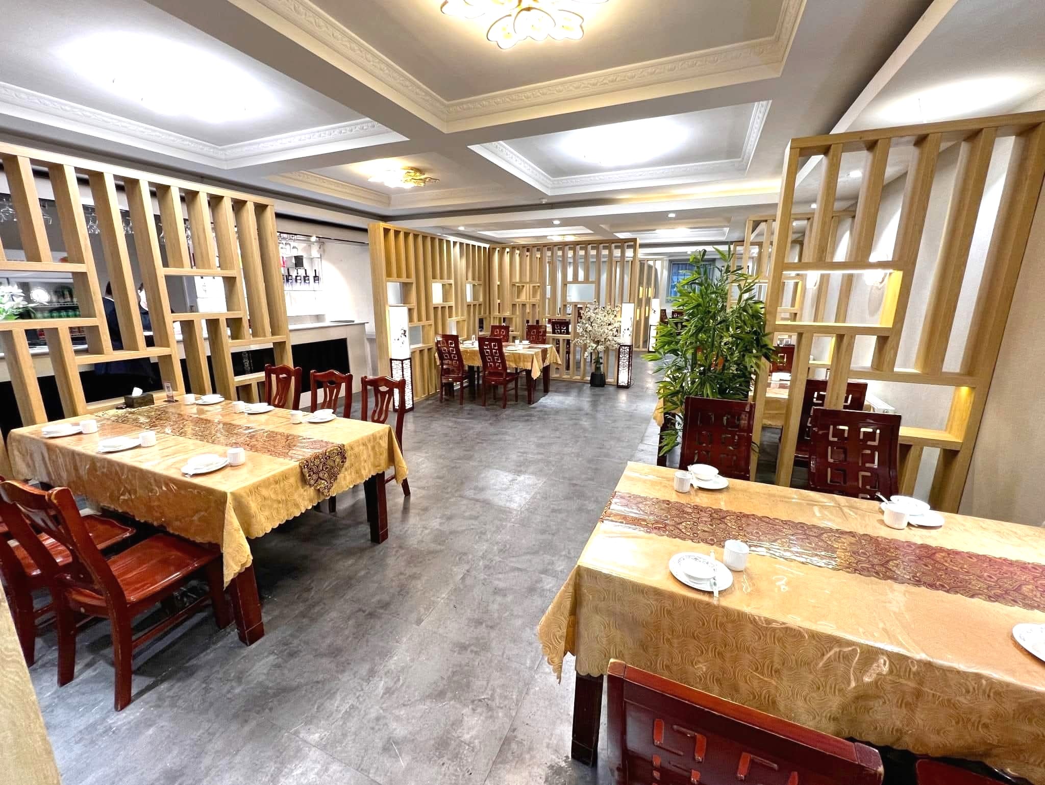 Хонг Конг зочид буудлын рестораны үндсэн заал